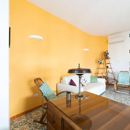 La Deliziosa Flat With Pool & Terrace Ξενοδοχείο *