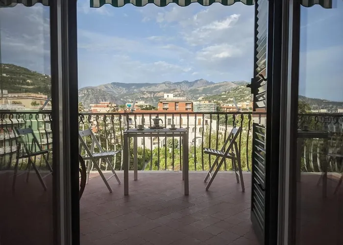 Отель La Deliziosa Flat With Pool & Terrace