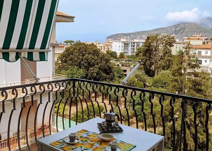 Hotel La Deliziosa Flat With Pool & Terrace
